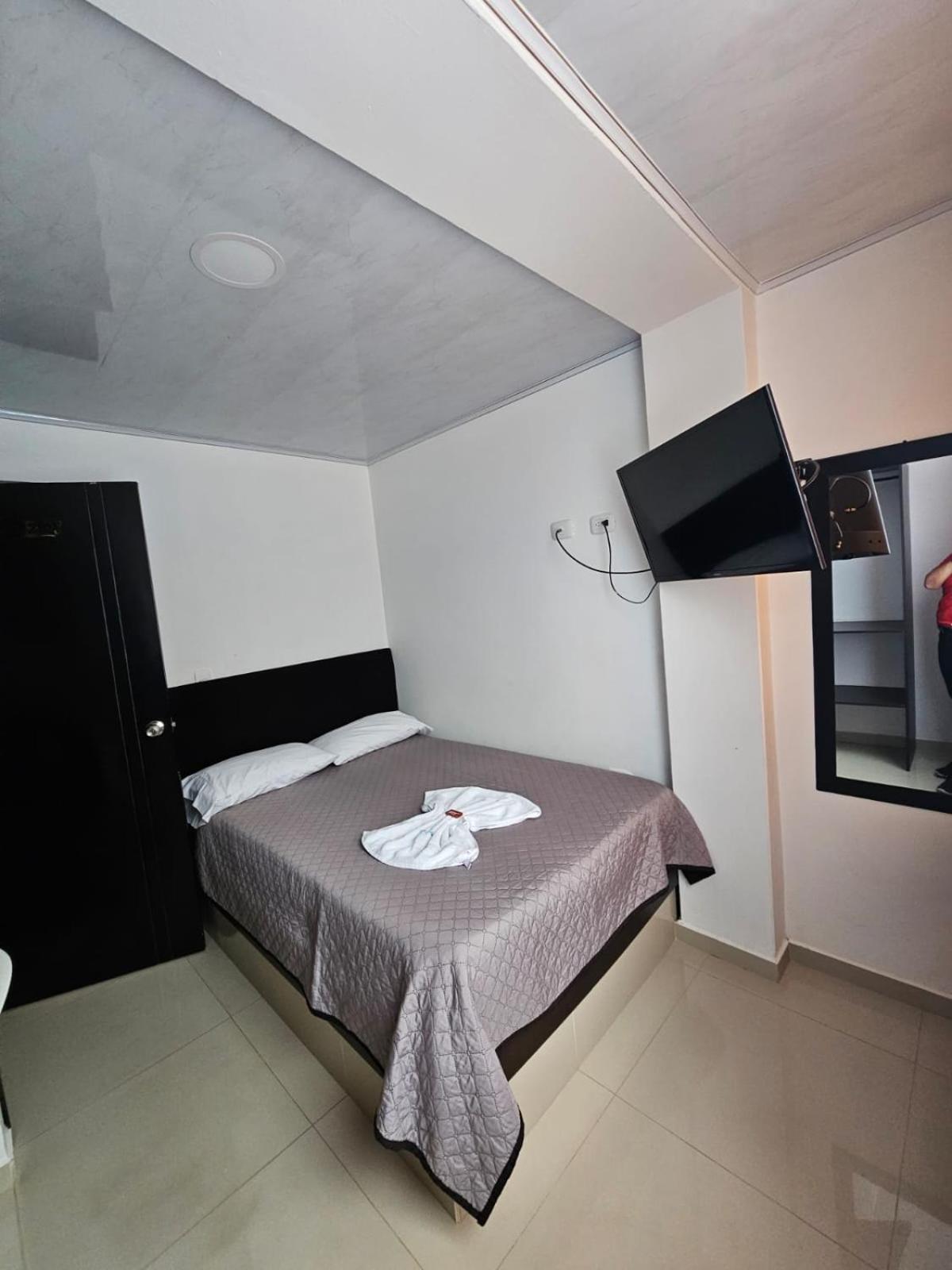 Hotel Big Ben Malaga Santander Εξωτερικό φωτογραφία