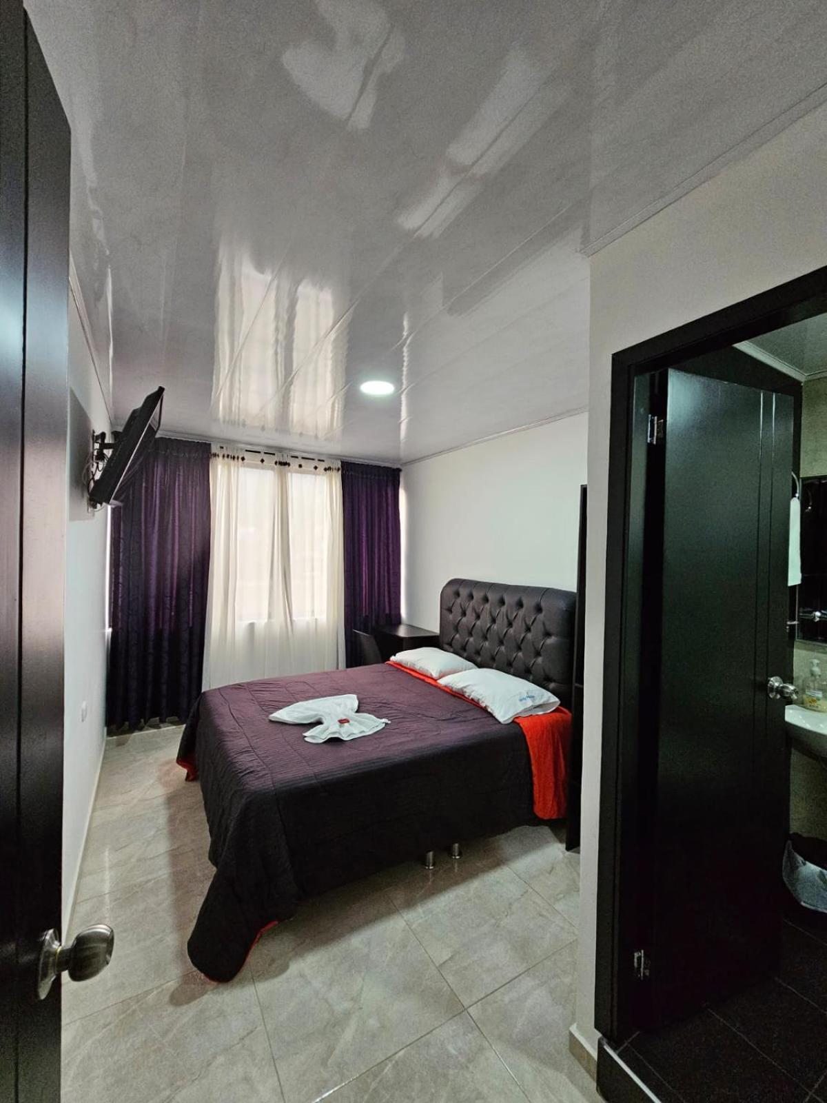 Hotel Big Ben Malaga Santander Εξωτερικό φωτογραφία