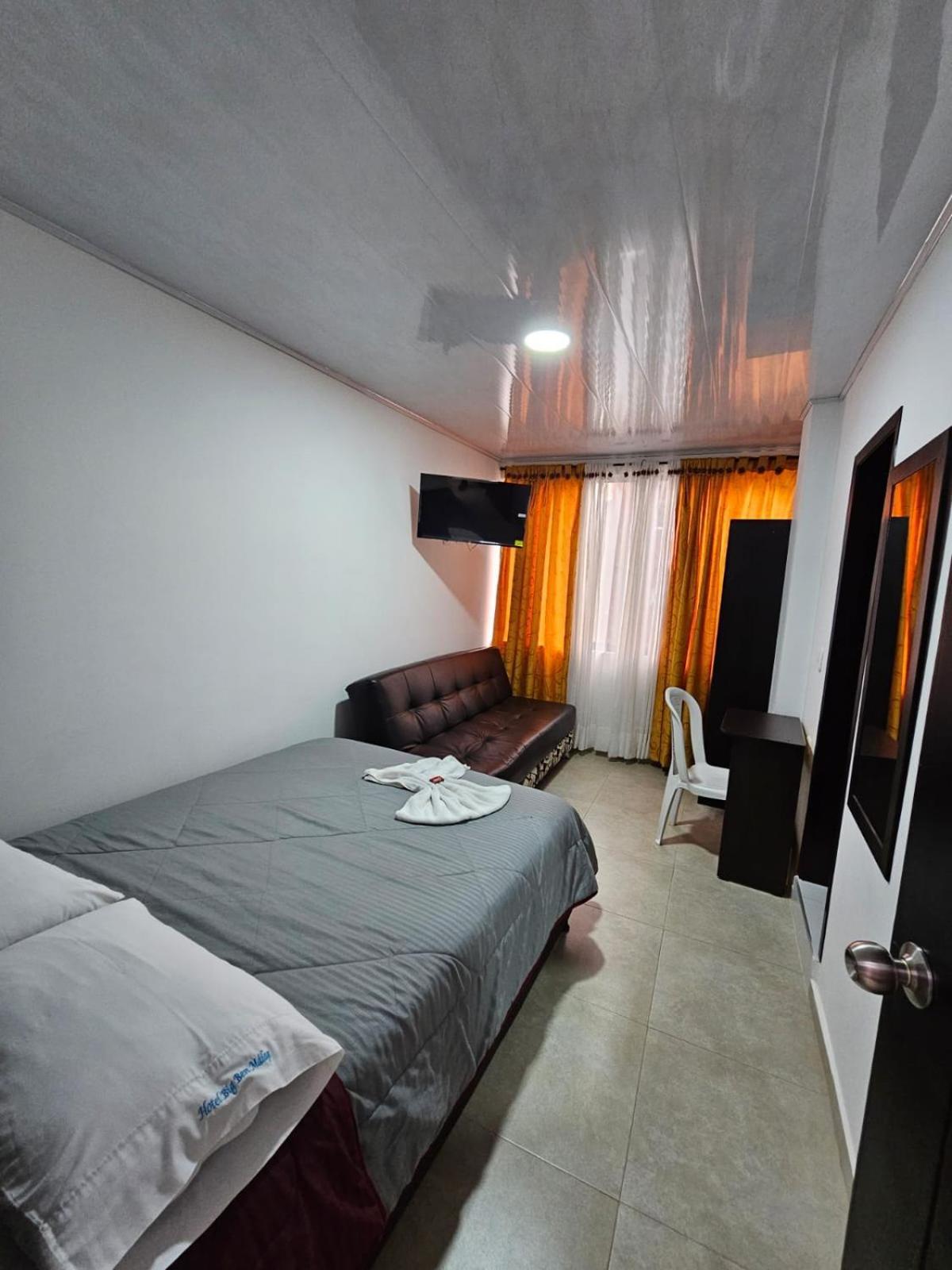 Hotel Big Ben Malaga Santander Εξωτερικό φωτογραφία