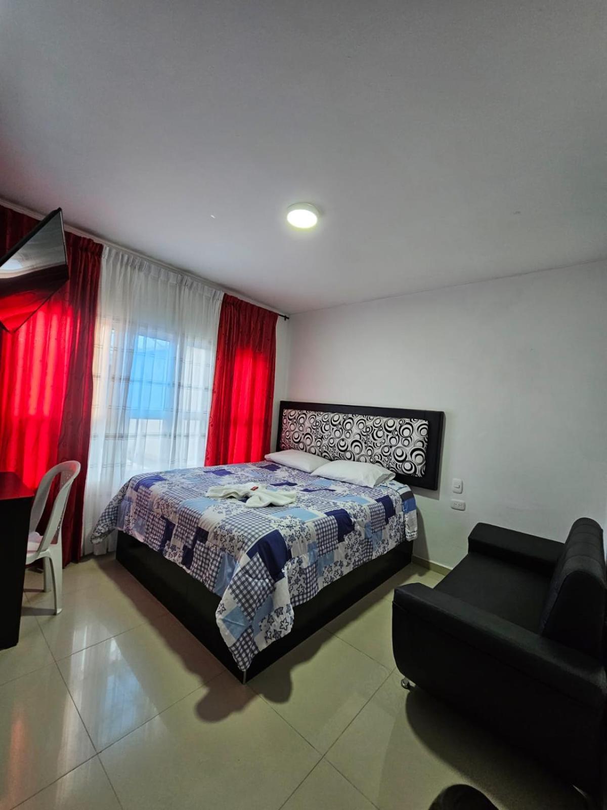 Hotel Big Ben Malaga Santander Εξωτερικό φωτογραφία